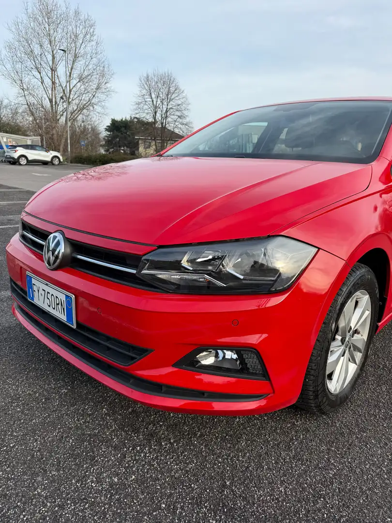 Volkswagen Polo Polo VI 2017 5p 1.0 evo Comfortline 65cv Rosso - 2