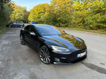 Model S 100D Allradantrieb Performance Ludicrous
