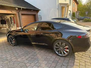 Model S 100D Allradantrieb Performance Ludicrous