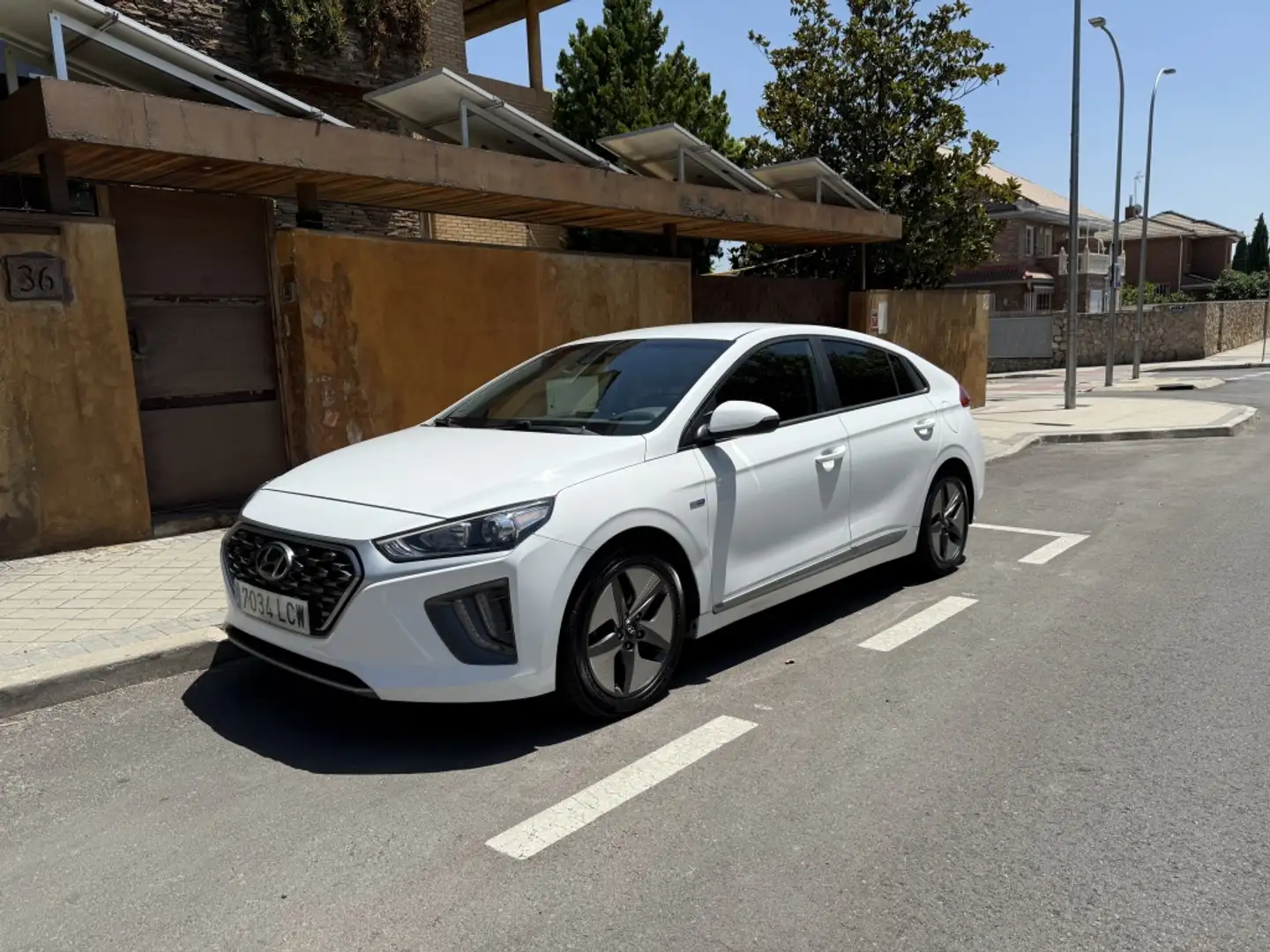 Hyundai IONIQ HEV 1.6 GDI Klass Blanco - 2
