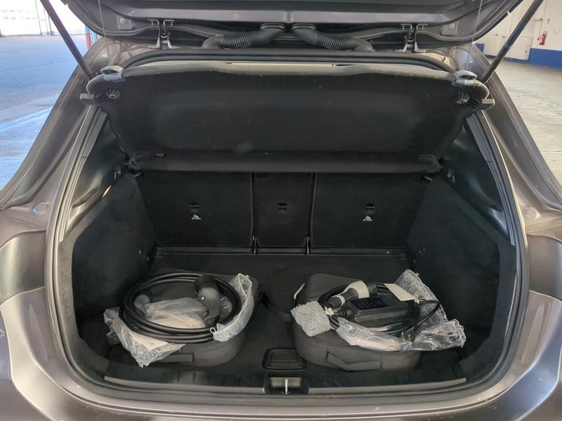 Mercedes-Benz GLA 250 e AMG*ACC*Sportsitz*Carbon*360°Kam*19"Alu — photo 11