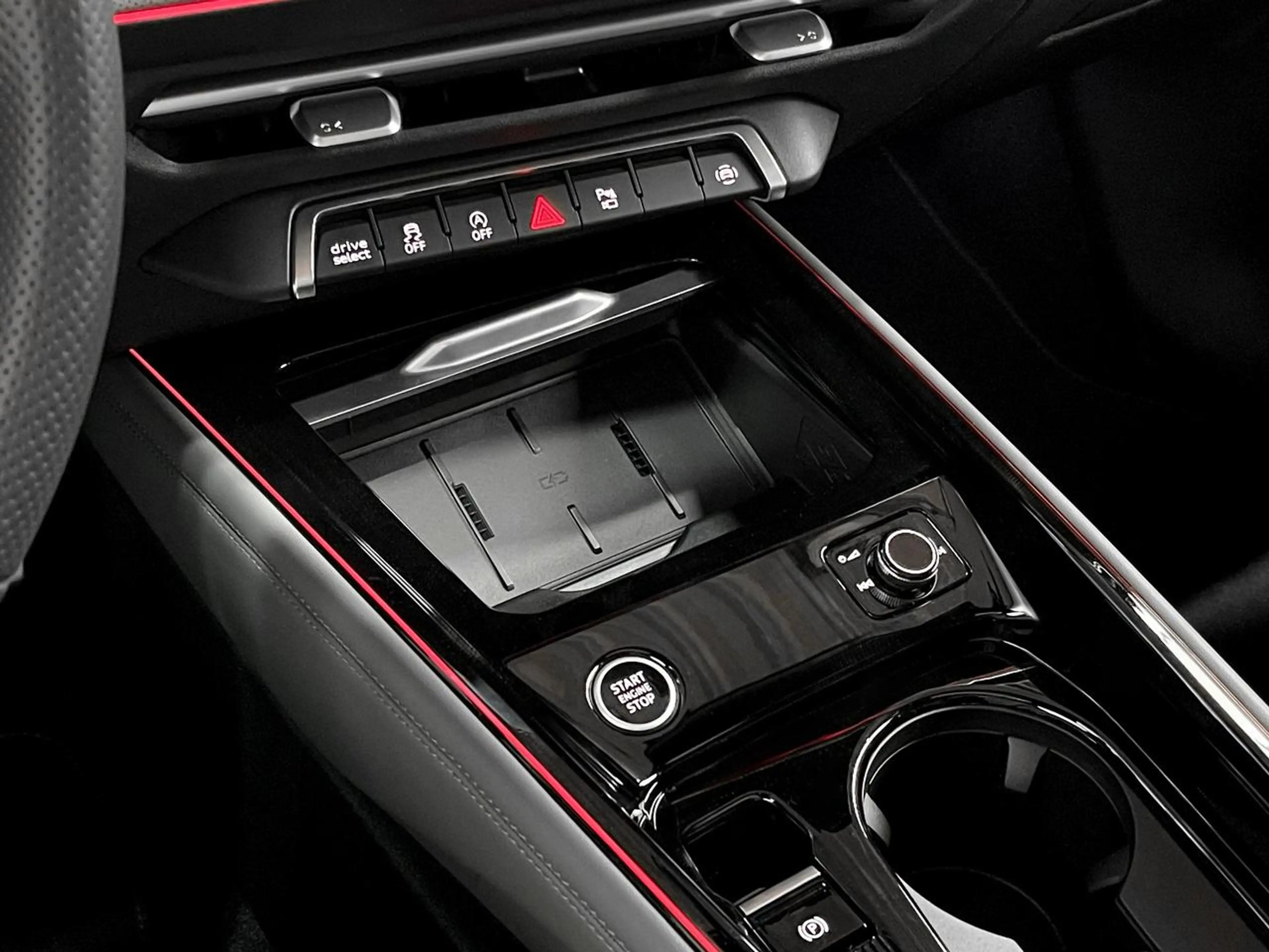 Audi Q3 1.5 TFSI MHEV S-Line S-Tronic / Pano / Carplay / Camera / ACC / Navigatie — photo 28