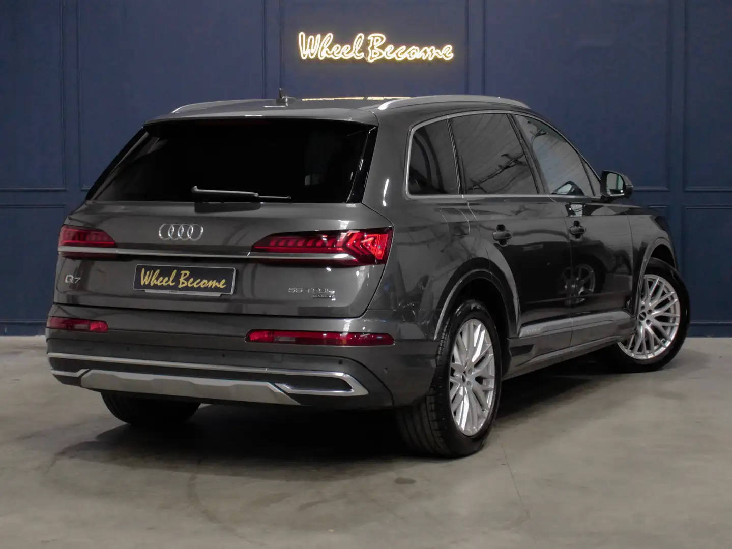 Audi Q7 Q7 55 TFSI e 380 Tiptronic 8 Quattro Advanced Grijs - 2