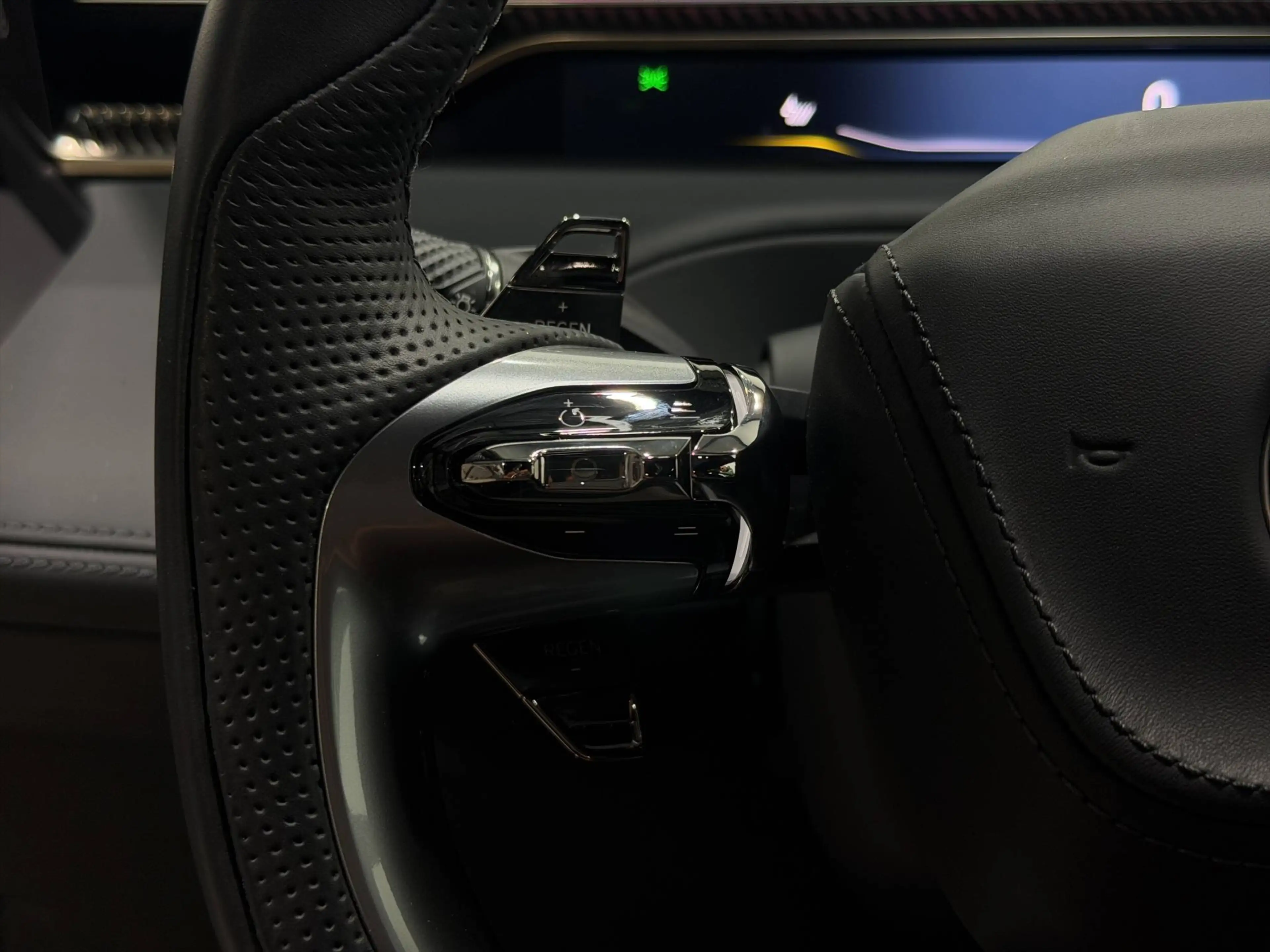 Lotus Eletre 109 kWh 4WD EDS 612 ch ***KEF SURROUND SYSTEM*SMART PANORAMIC ROOF*HEATED ELECTRIC SEATS*** — photo 15