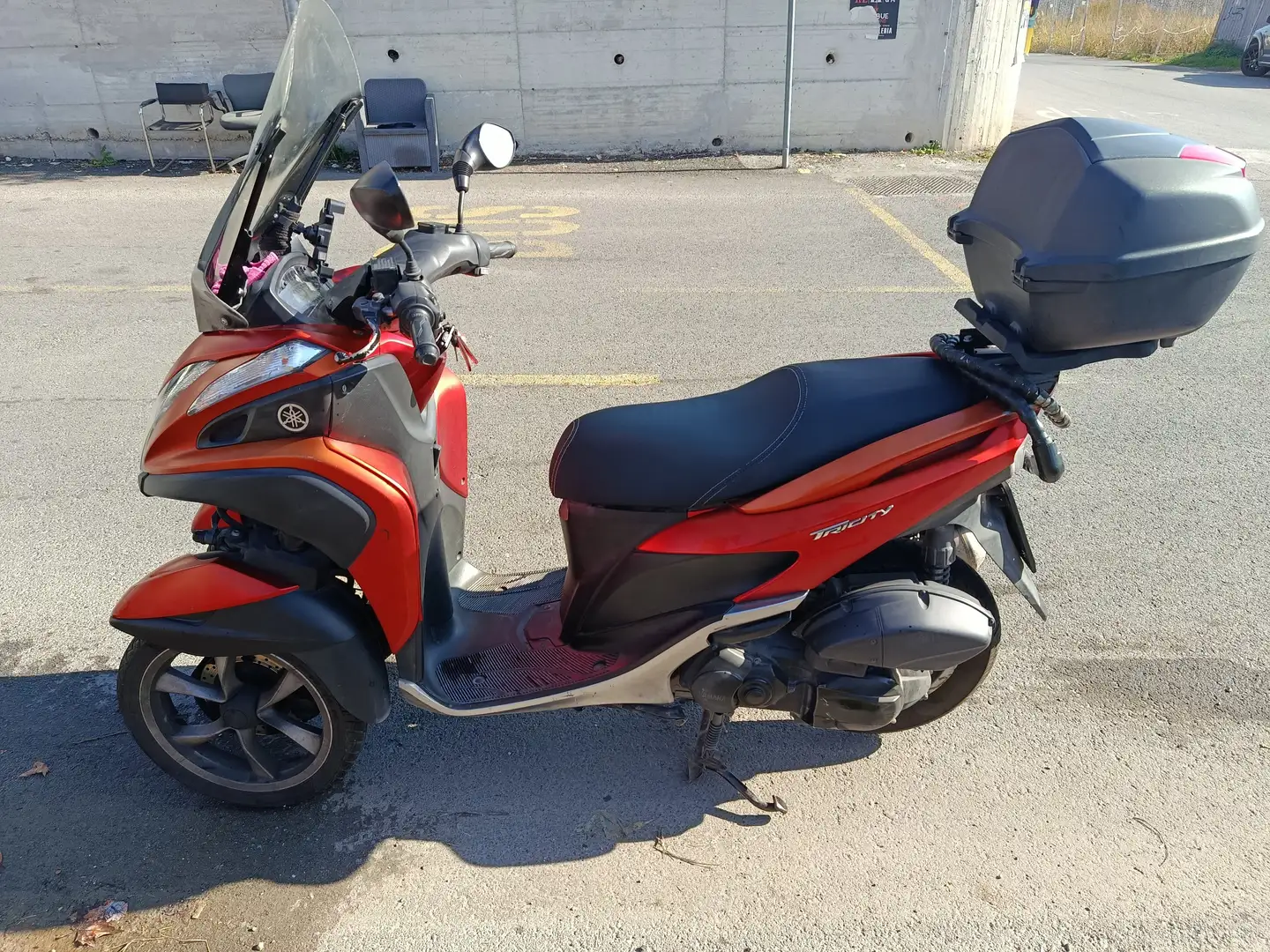 Yamaha TriCity 125 cc Rouge - 2