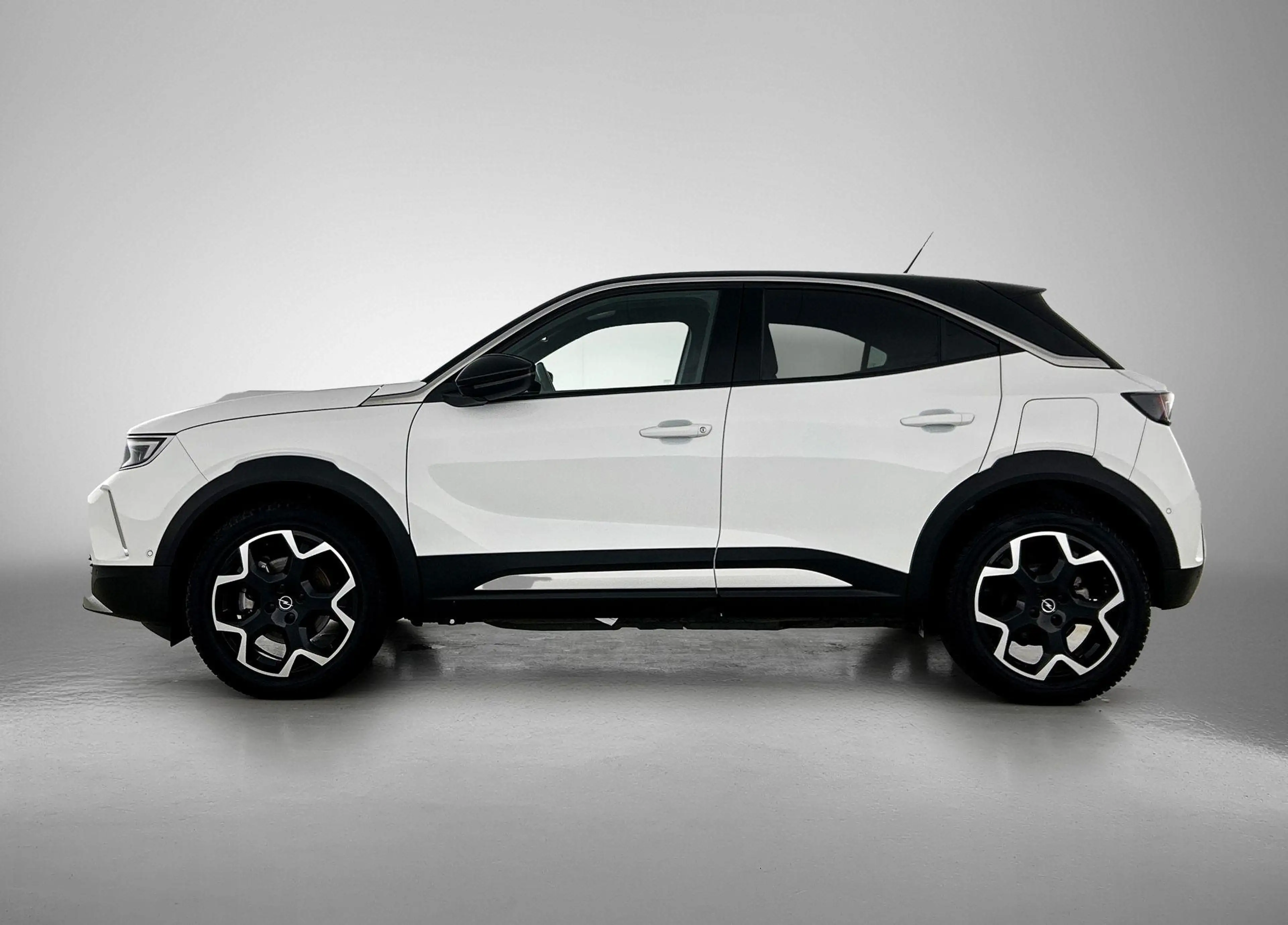 Opel Mokka-E Electric Ultimate 50 kWh — photo 2