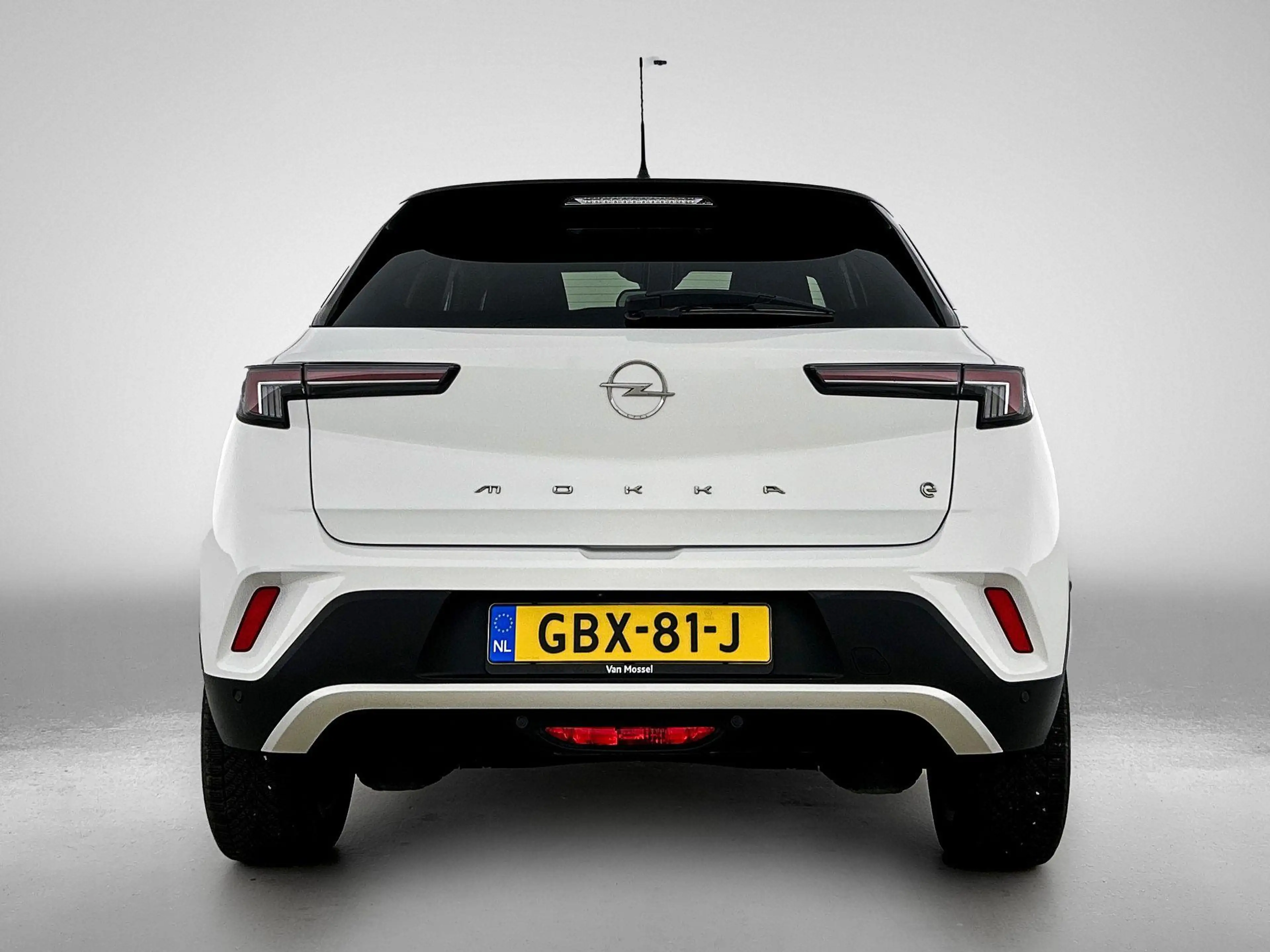 Opel Mokka-E Electric Ultimate 50 kWh — photo 3