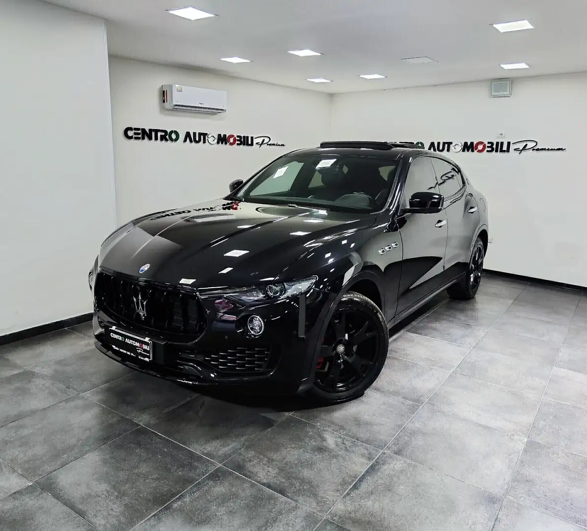 Maserati Levante V6 Diesel 275 CV AWD Gransport Tetto Negro - 1