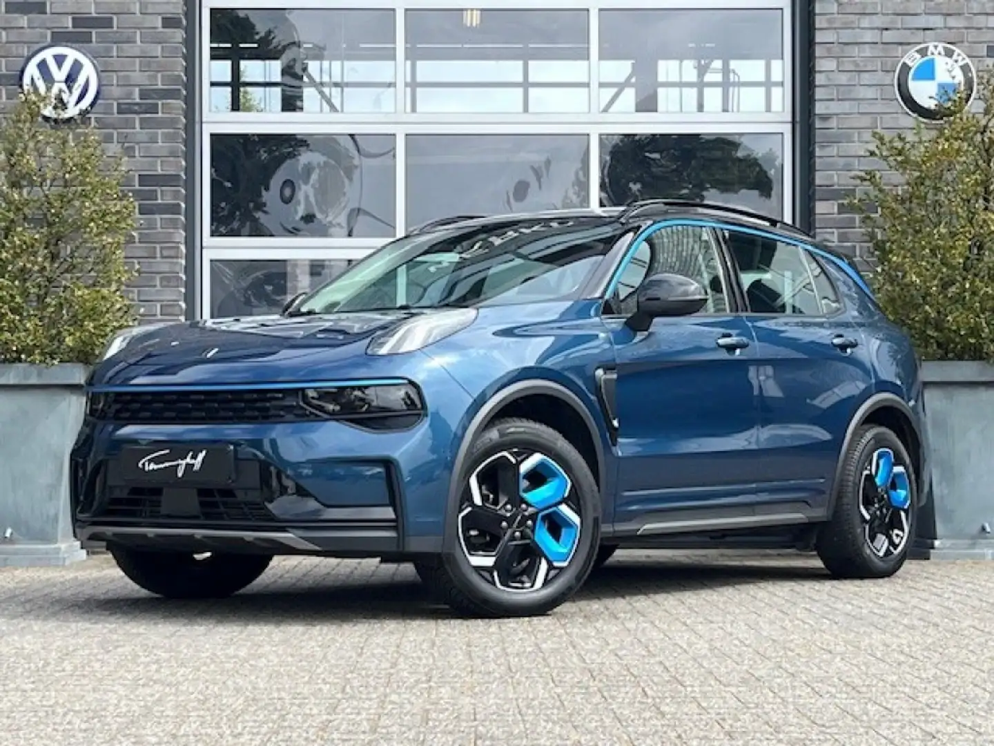 Lynk & Co 01 1.5 PLUG-IN HYBRID AUT. - PANO - CAMERA Blau - 1