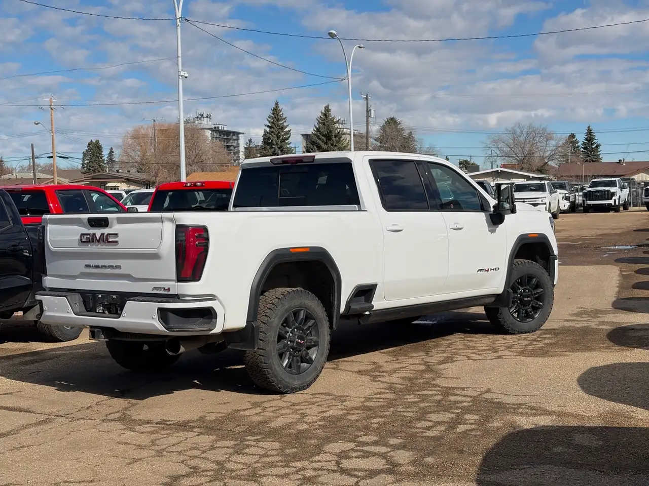 GMC Sierra 3500HD photo GMC Sierra 3500HD