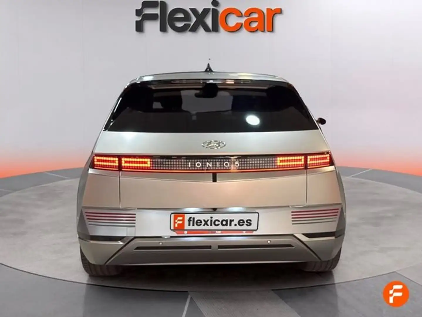 Hyundai IONIQ 5 73kWh Light RWD 160kW Grau - 2