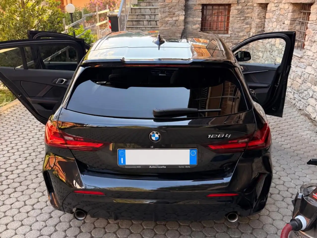 BMW 128