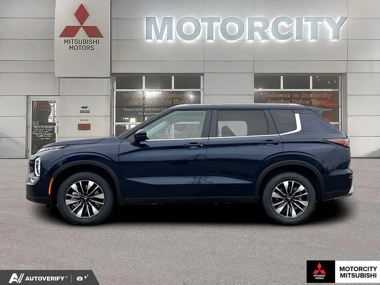 Mitsubishi Outlander снимка Mitsubishi Outlander