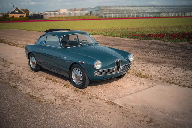 Alfa Romeo Giulietta Sprint | Schuifdak | 1.6 Hesshaus engine | 5-speed