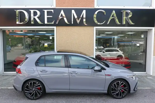 Volkswagen Golf view 6