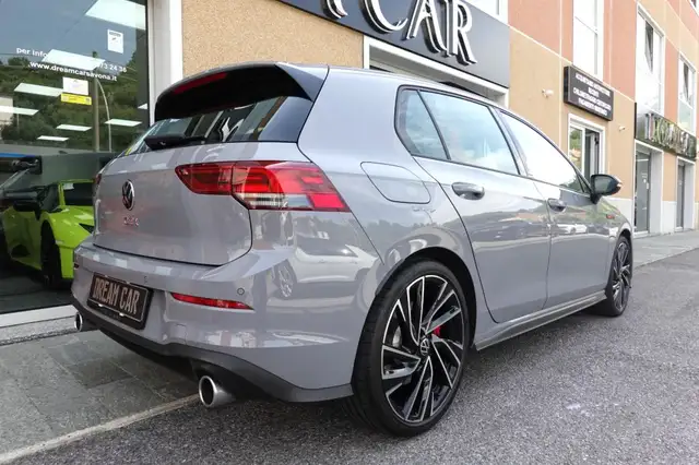 Volkswagen Golf view 5