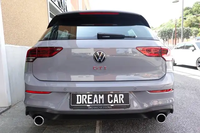 Volkswagen Golf view 4
