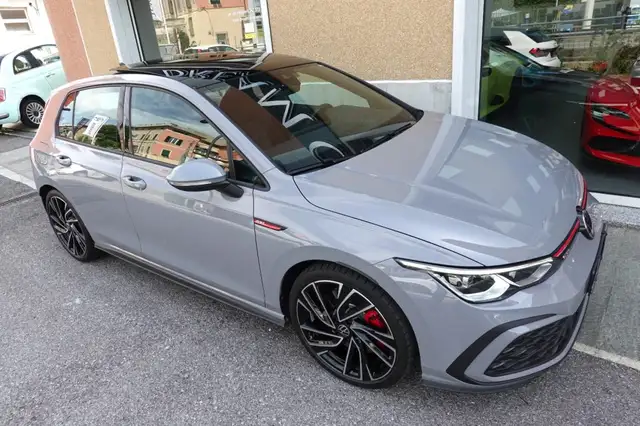 Volkswagen Golf view 7