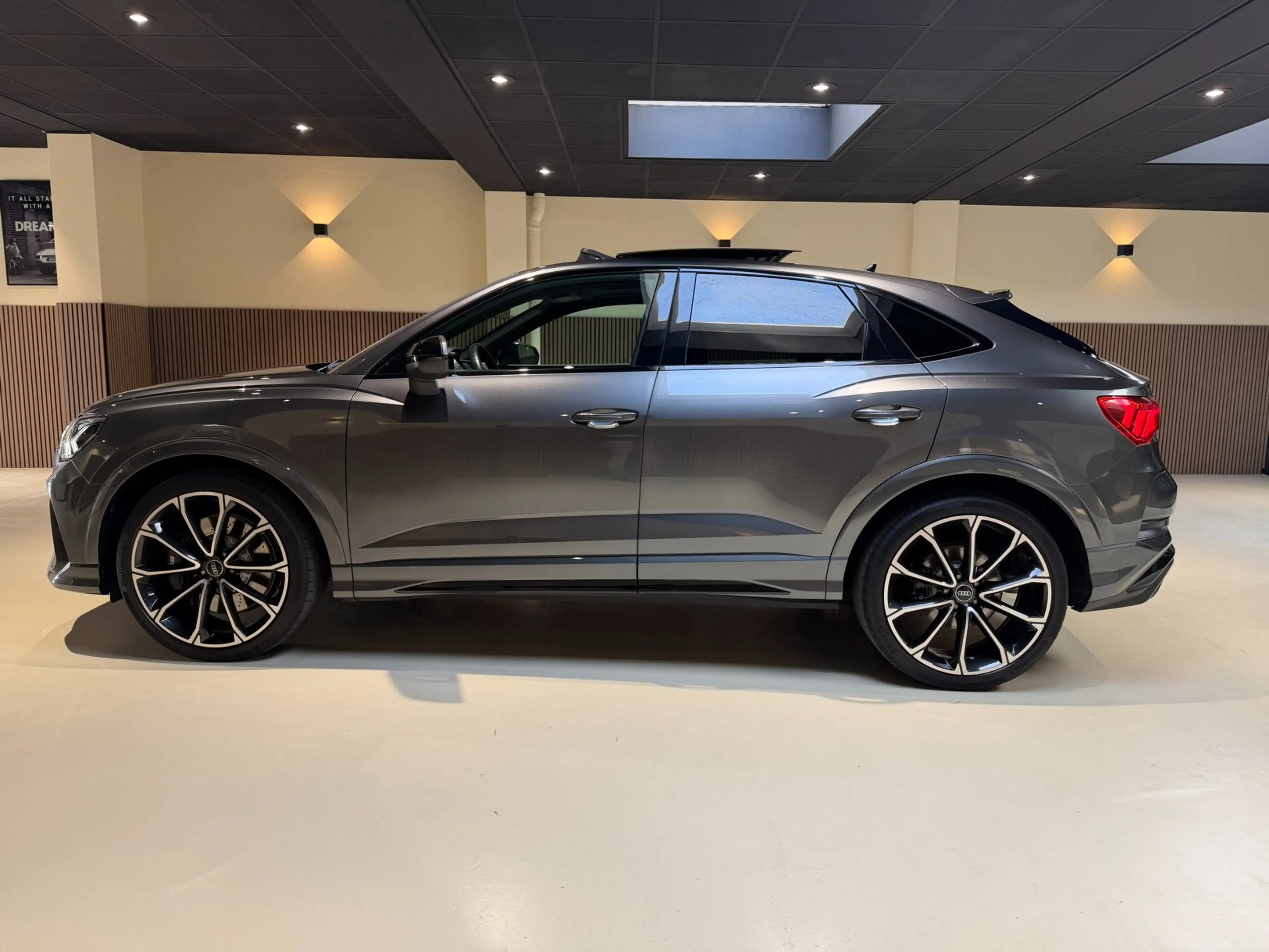 Audi RS Q3 RSQ3 Sportback 2.5 TFSI|Pano|RS Seats|Camera|Sonos — photo 5