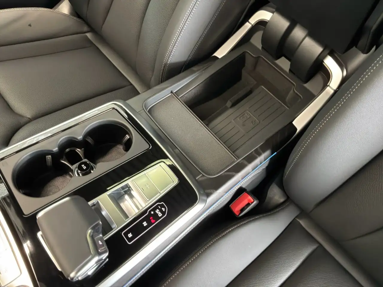Audi Q7 снимка Audi Q7