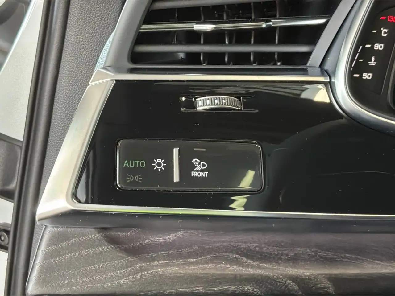 Audi Q7 снимка Audi Q7