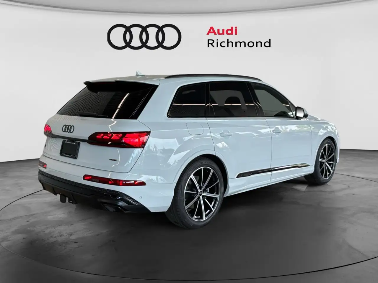 Audi Q7 снимка Audi Q7