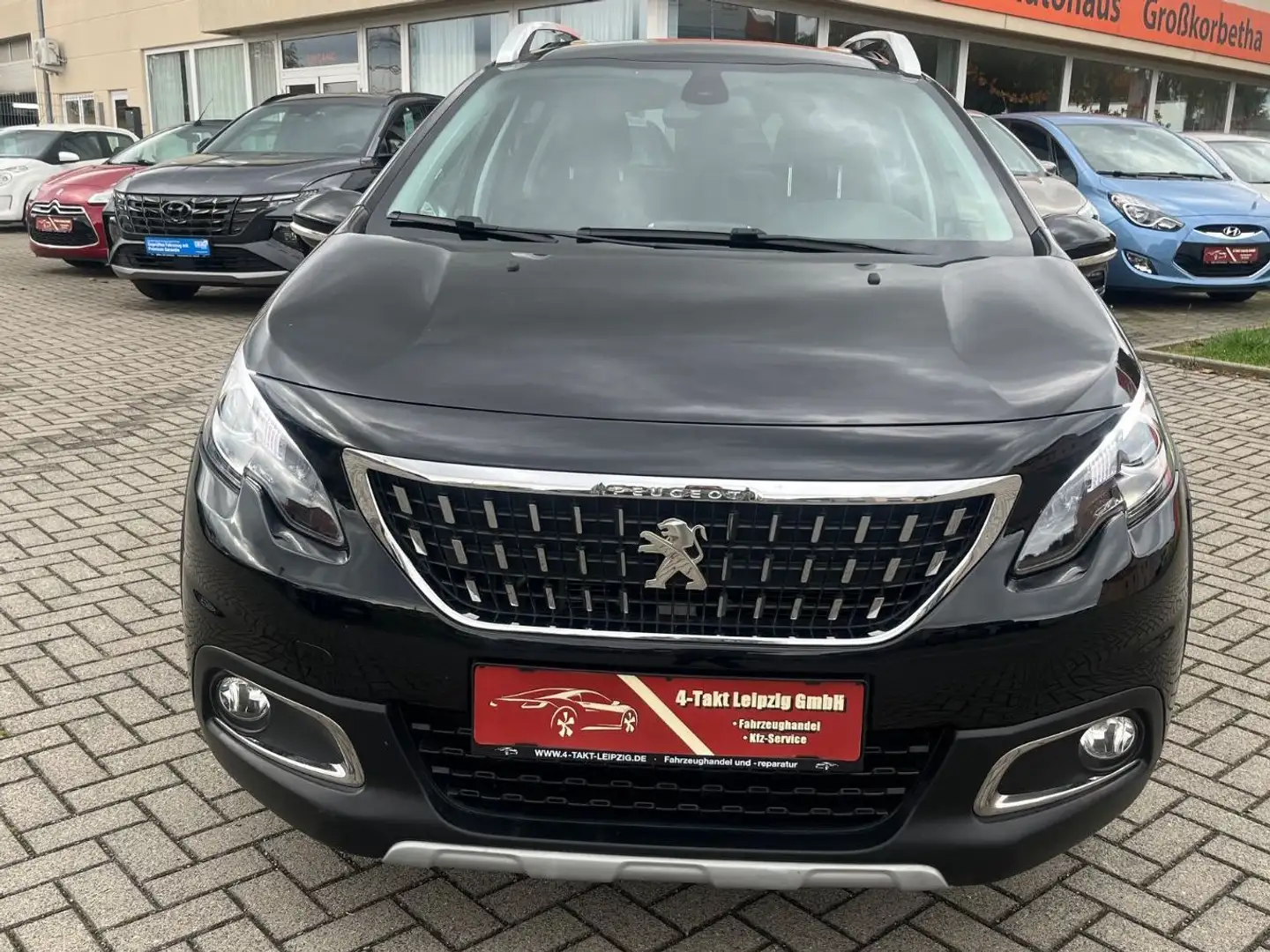 Peugeot 2008 1.2 PureTech Allure*DAB*Automatik*Kamera* Schwarz - 2