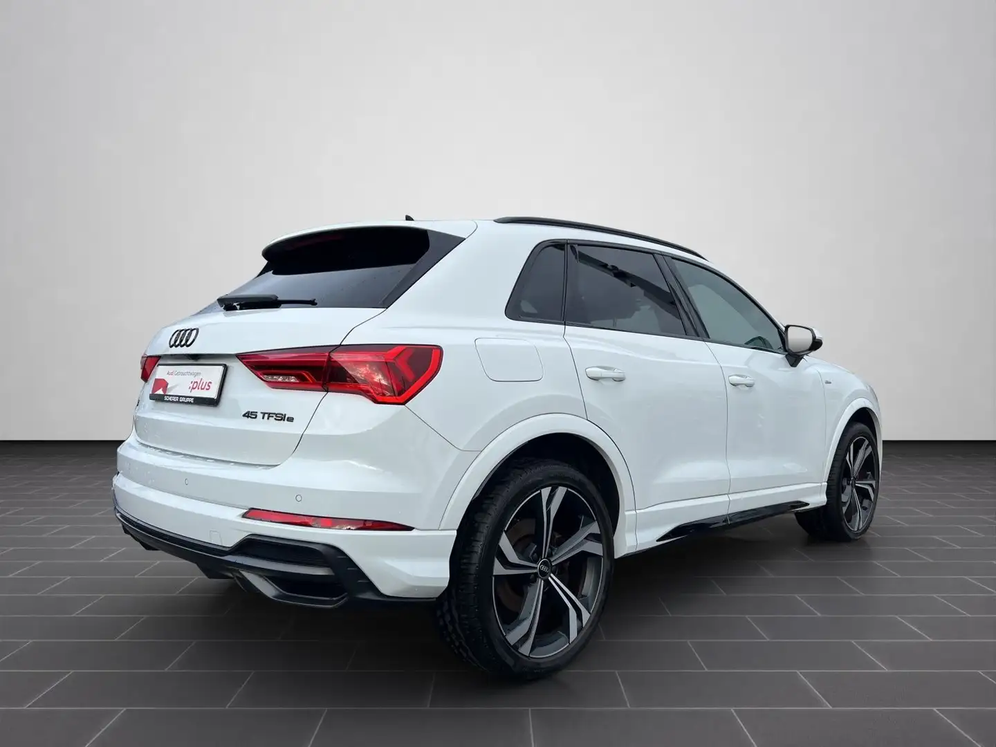 Audi Q3 S line 45 TFSI e S tronic NAVI KAM SHZ u.v.m. Weiß - 2