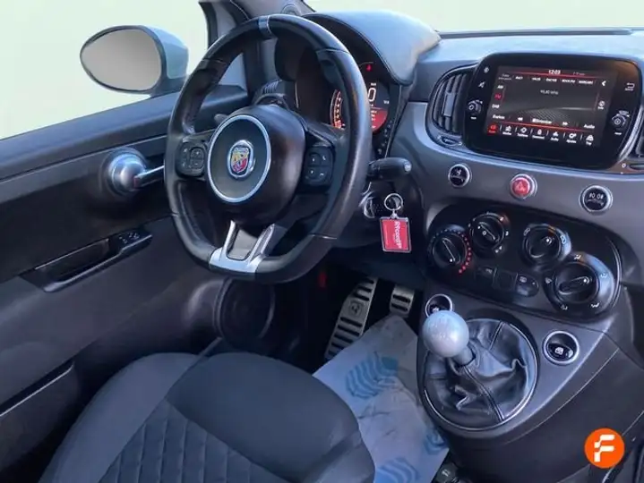 Abarth 500 2022, foto 12