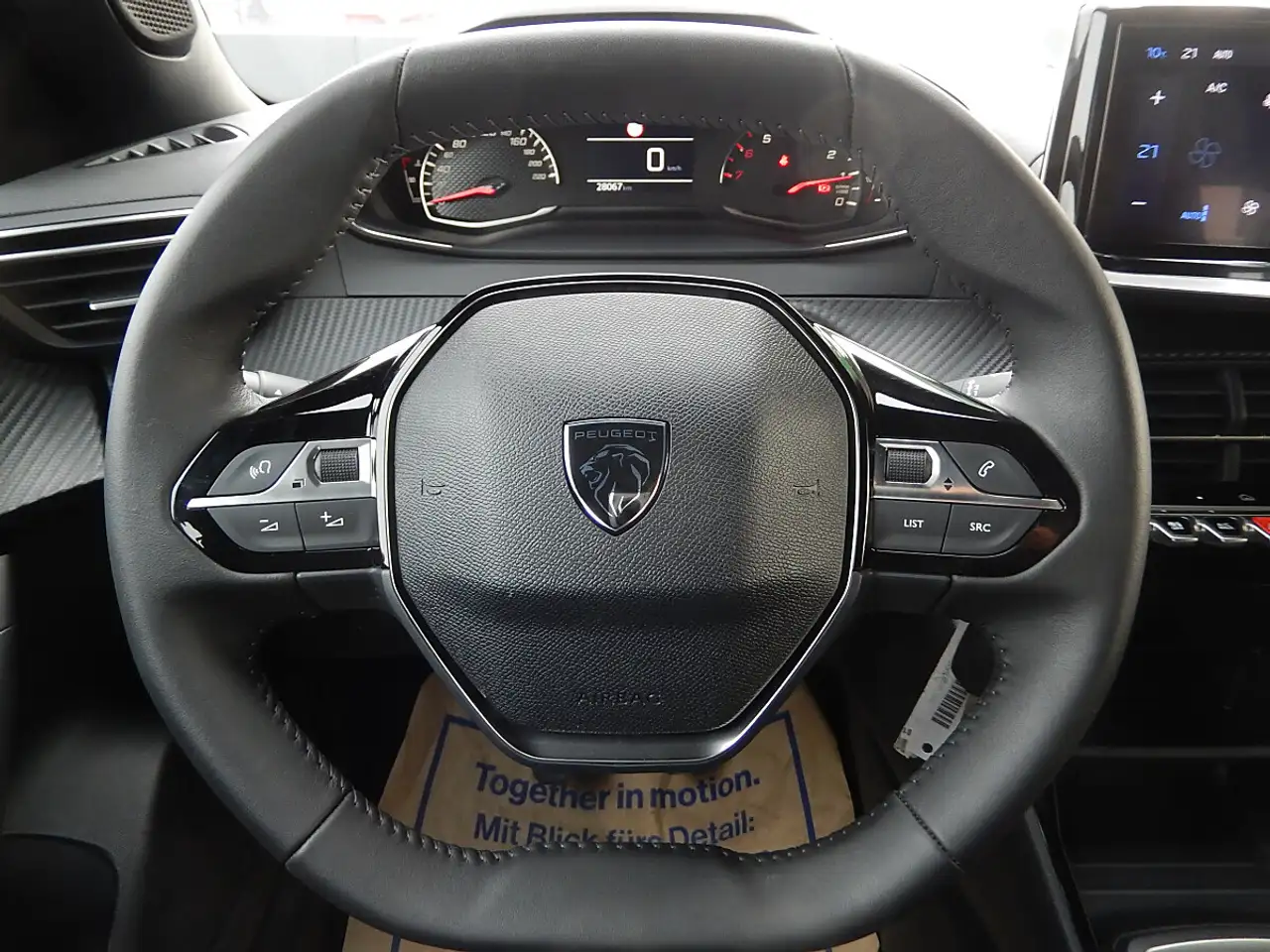 Peugeot 2008 1,2 PureTech 100 S&S Active 6-Gang-Manuell 13