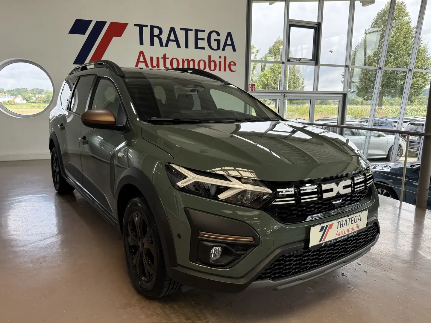Dacia Jogger Eco-G 100 Extreme+ 7-Sitzer Vollausst.! Groen - 1