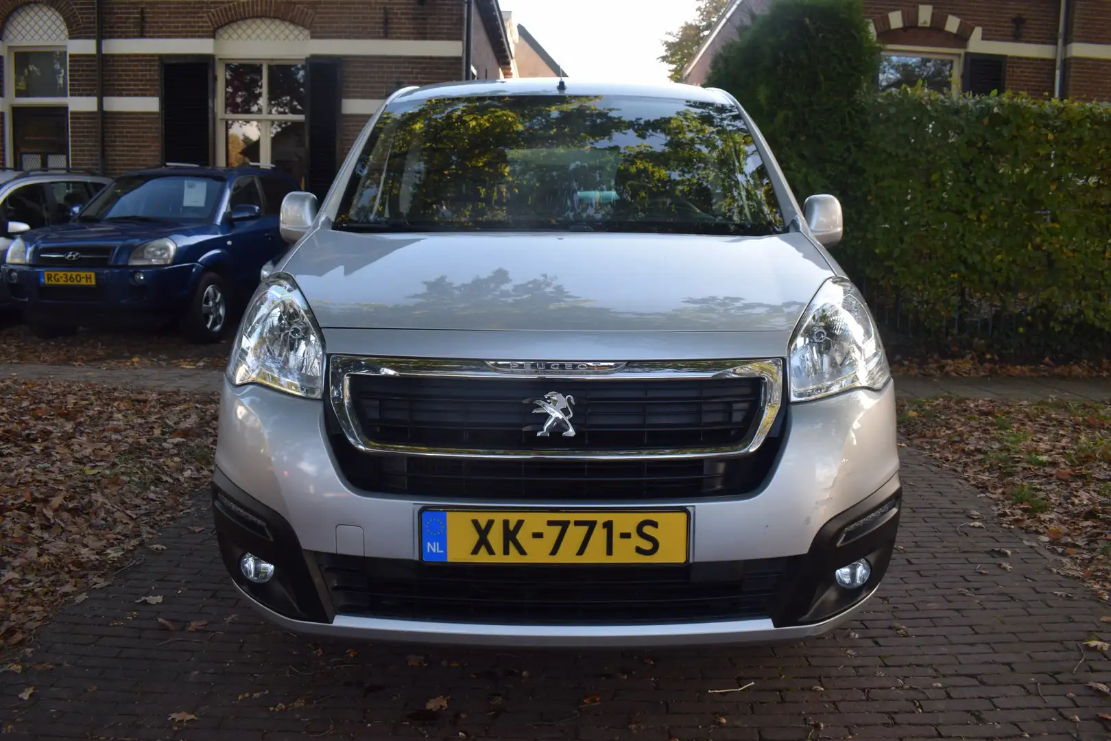 Peugeot Partner Tepee 1.2 PureTech Allure Cruise/Airco Zilver - 2