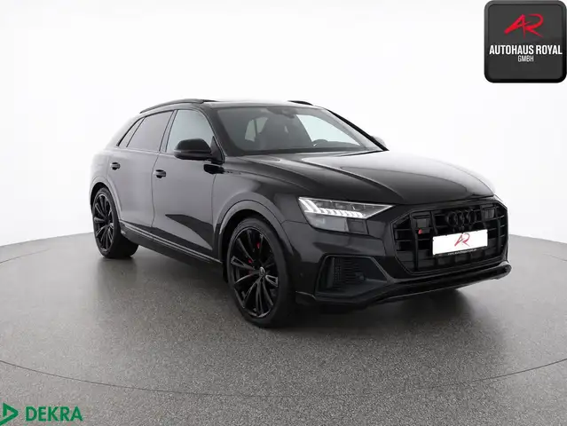 Audi SQ8 view 7