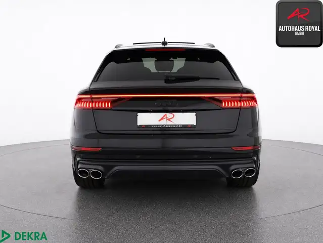 Audi SQ8 view 4