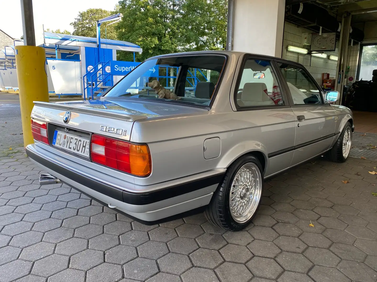 BMW 320 320i Zilver - 2