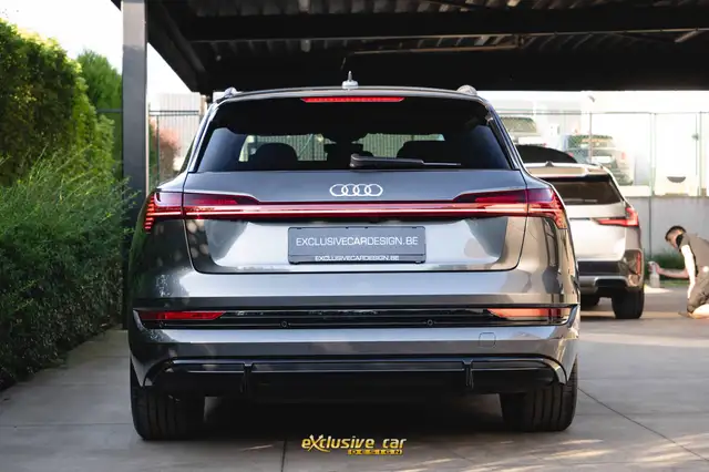 Audi E-Tron view 6