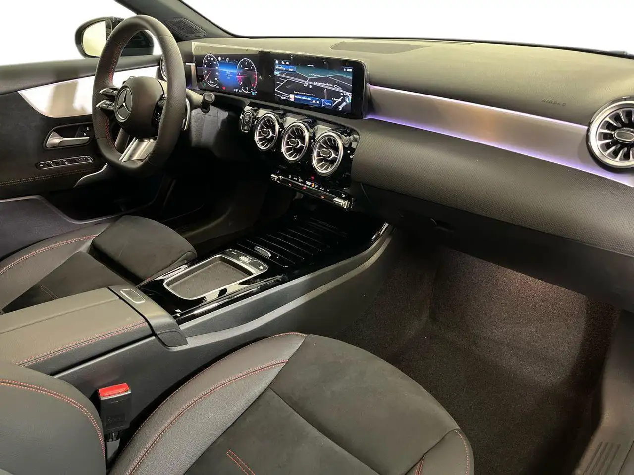 Mercedes-Benz A-Class 2026 — фото 15