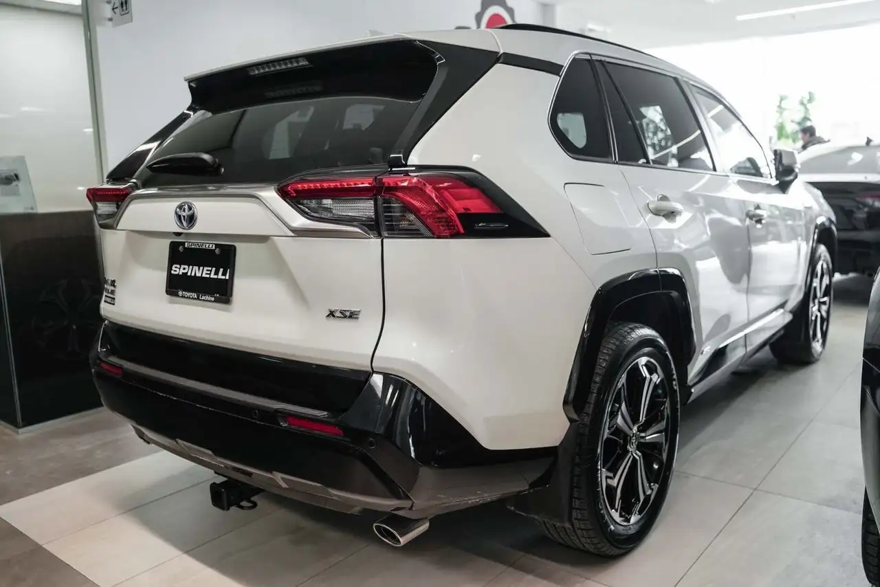 Toyota RAV 4 Prime снимка Toyota RAV 4 Prime
