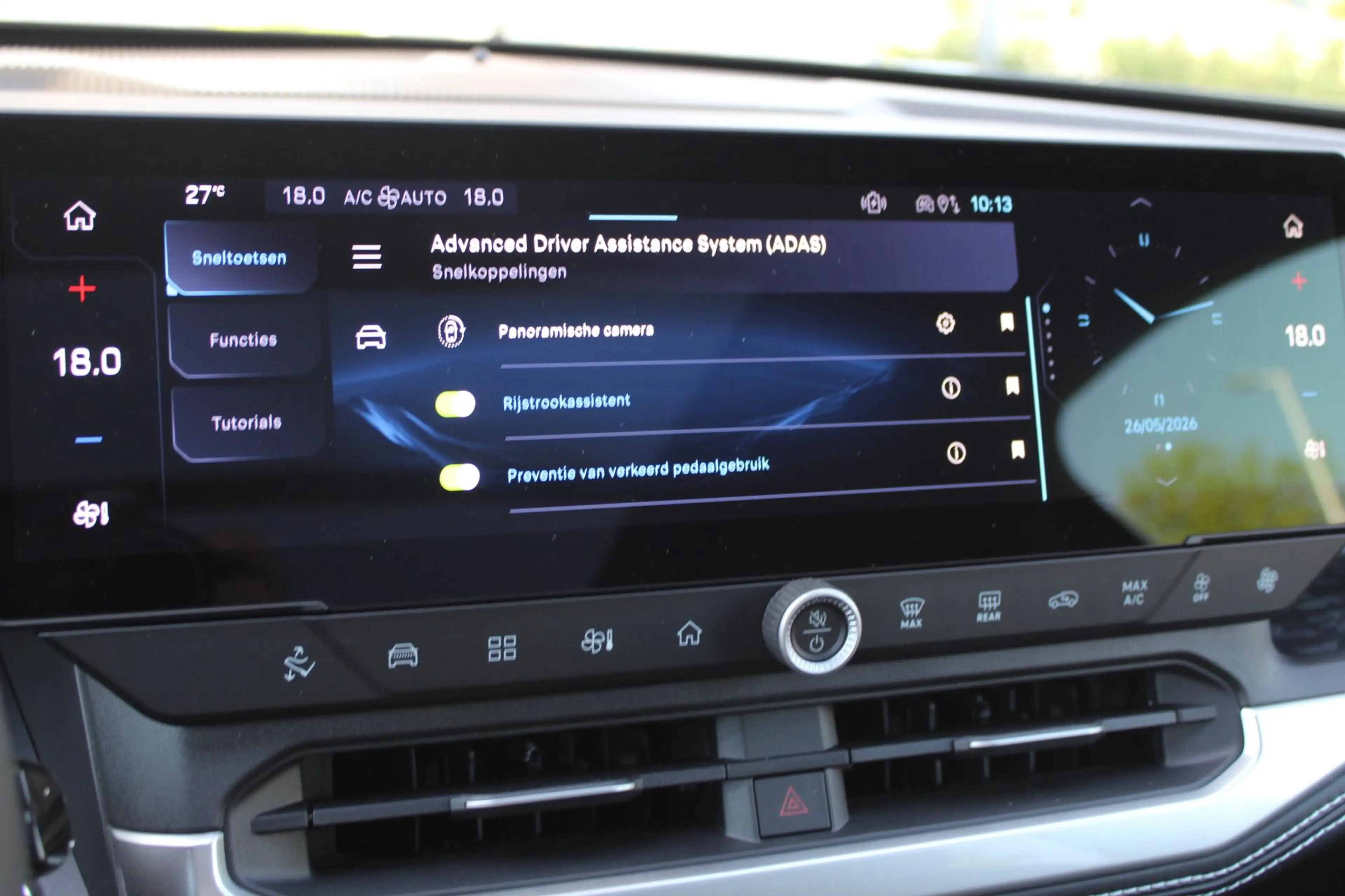 Jeep Compass First Edition 74 kWh | Schuif/ Kanteldak | Lederen — photo 15