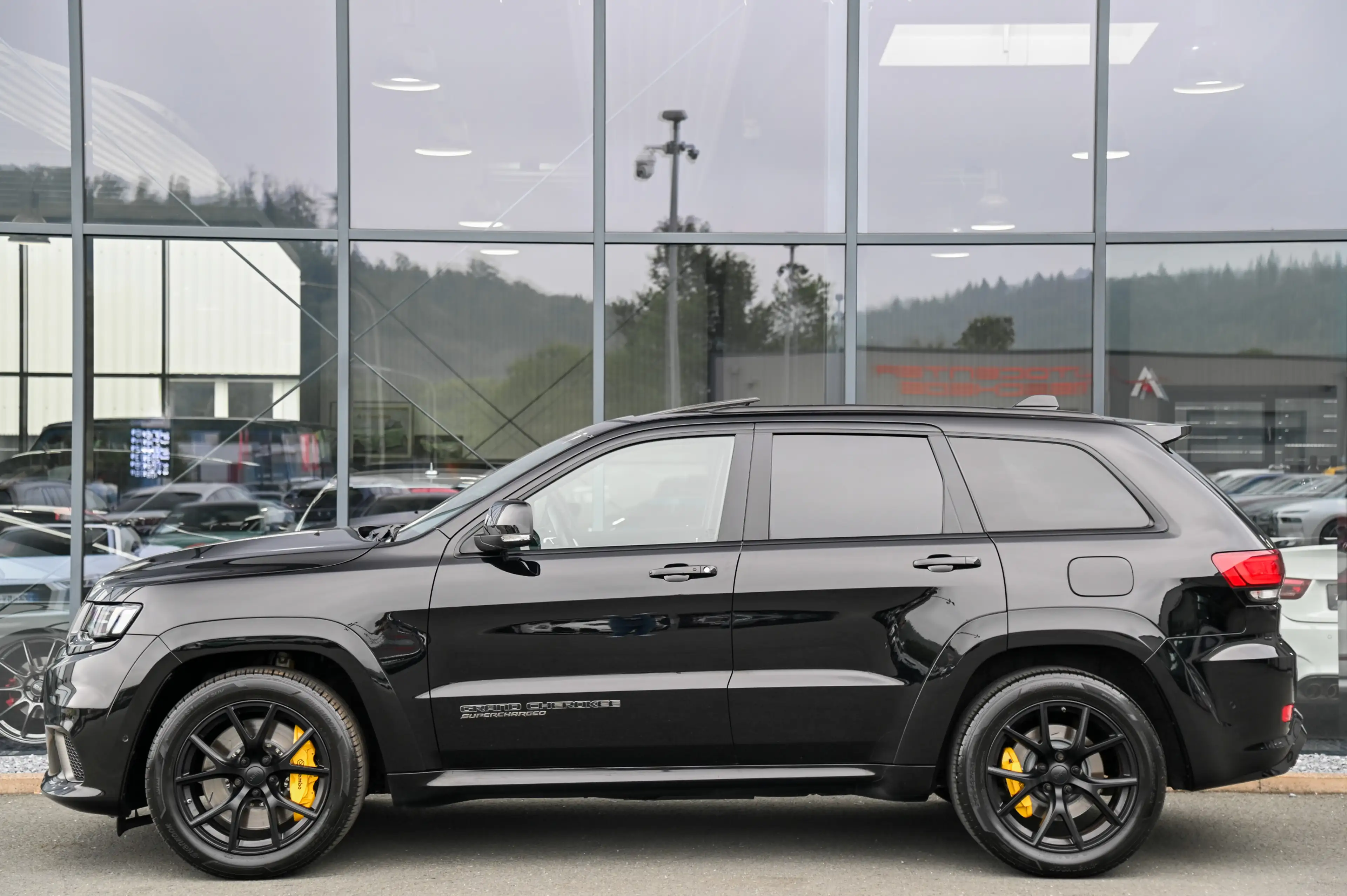 Jeep Grand Cherokee 6.2 V8 Trackhawk Navi* Pano* AHK* — photo 6
