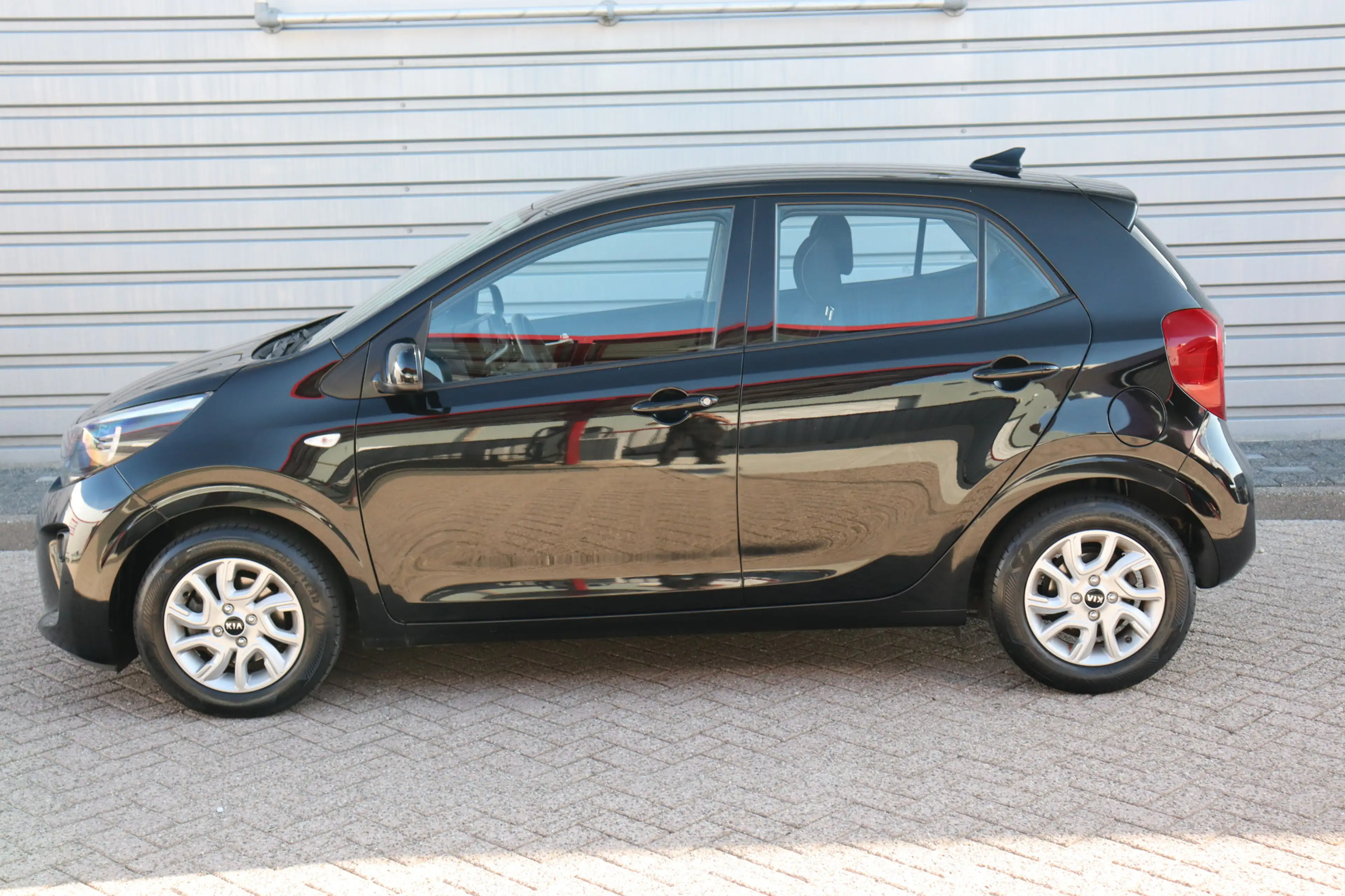 Kia Picanto 1.0 CVVT ComfortPlusLine Navigator O.a: Navi, Airc — photo 9
