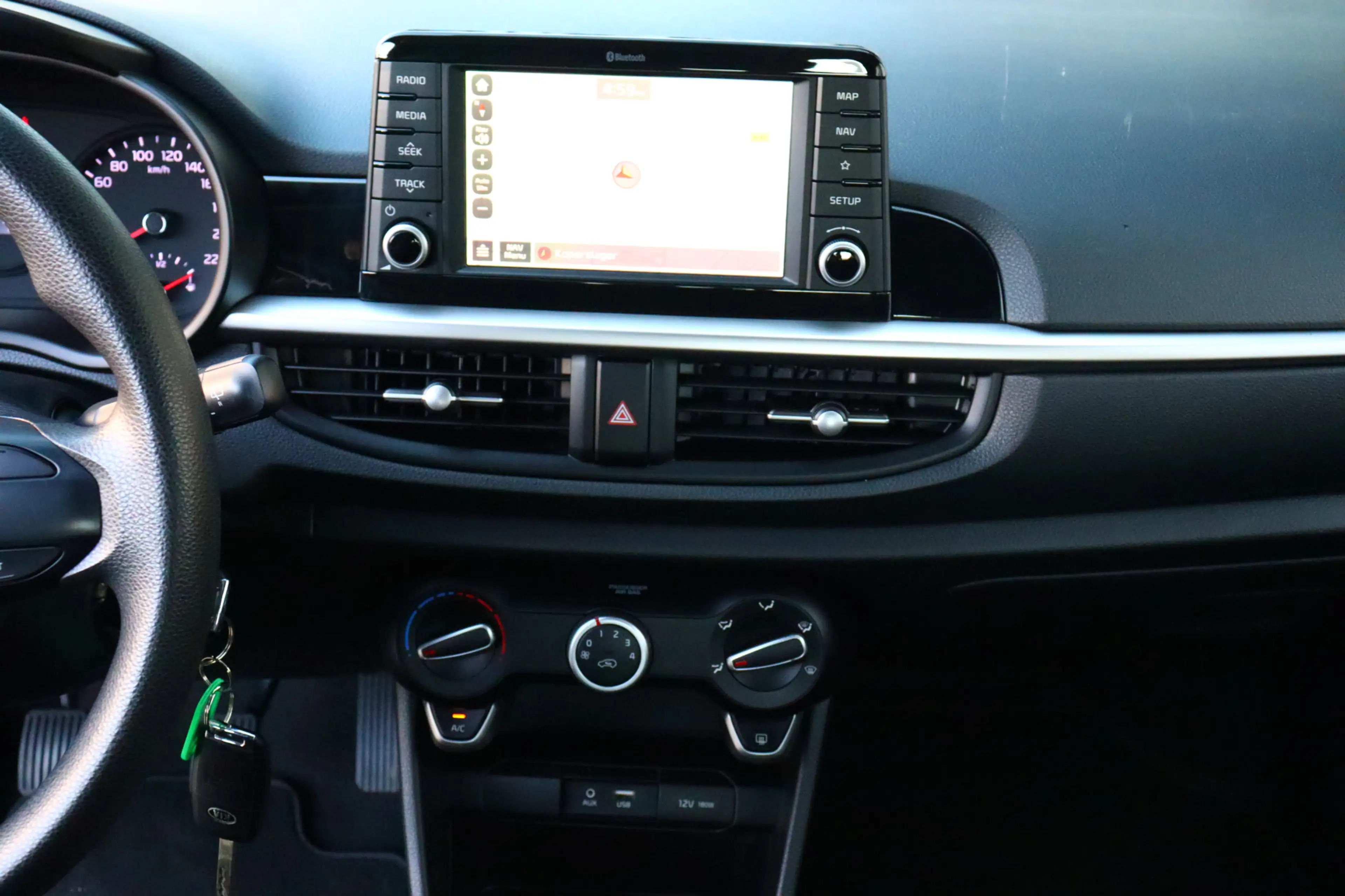 Kia Picanto 1.0 CVVT ComfortPlusLine Navigator O.a: Navi, Airc — photo 28