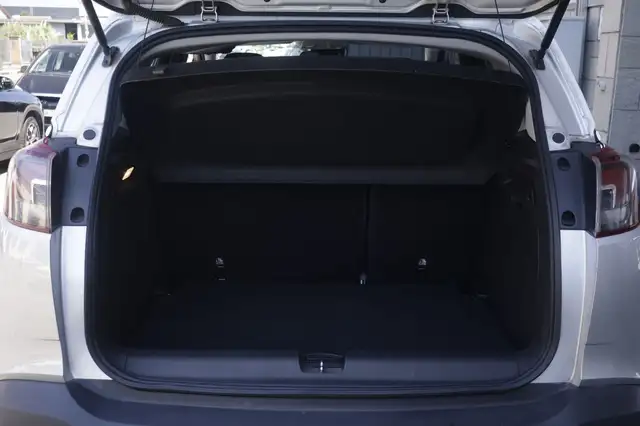 Opel Crossland X view 18