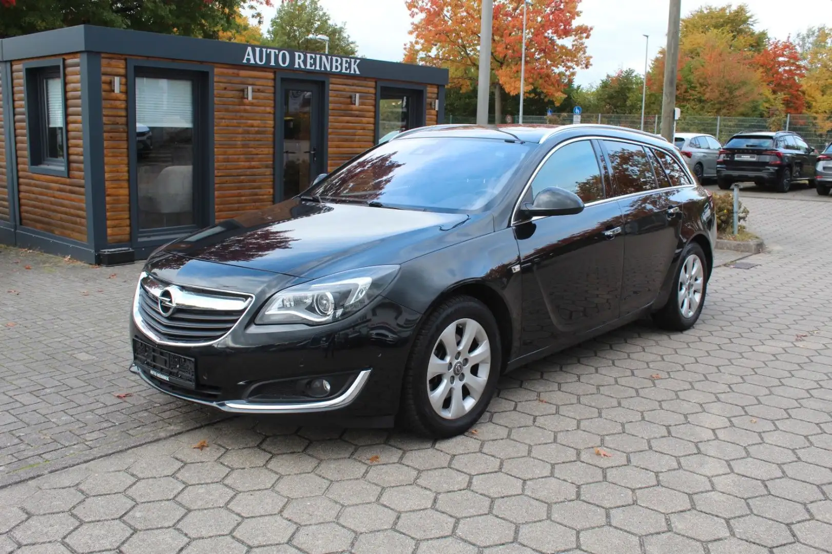 Opel Insignia Sports Tourer 2.0 CDTI Aut. Innovation Schwarz - 1