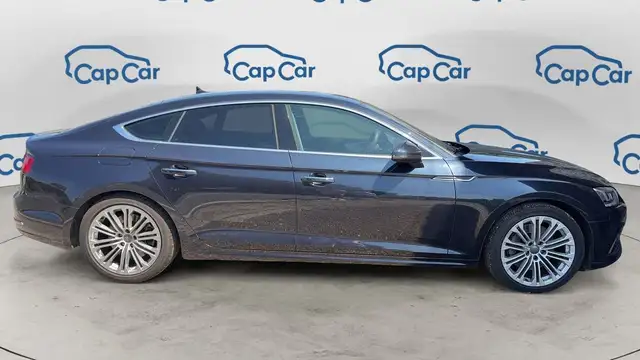Audi A5 view 4