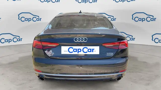 Audi A5 view 3