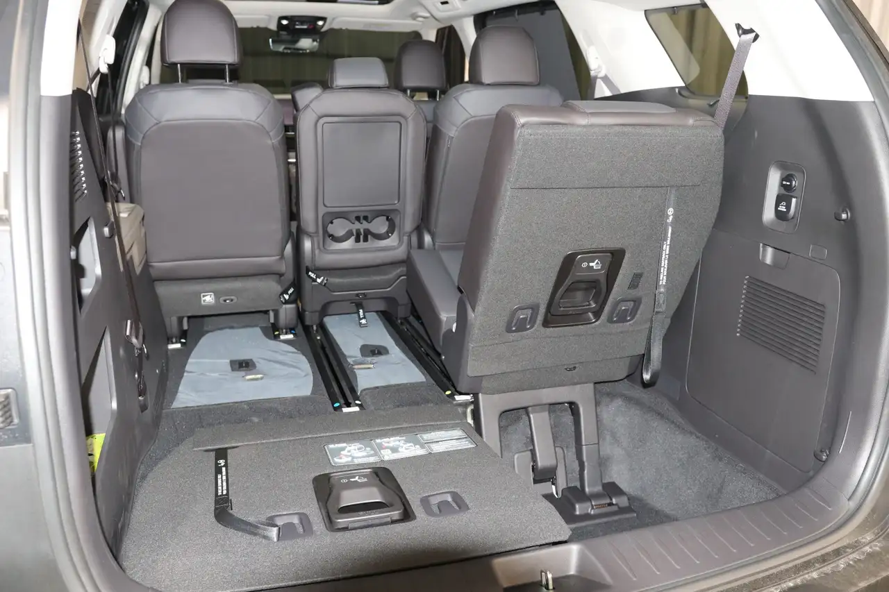 Kia Carnival fotografie Kia Carnival