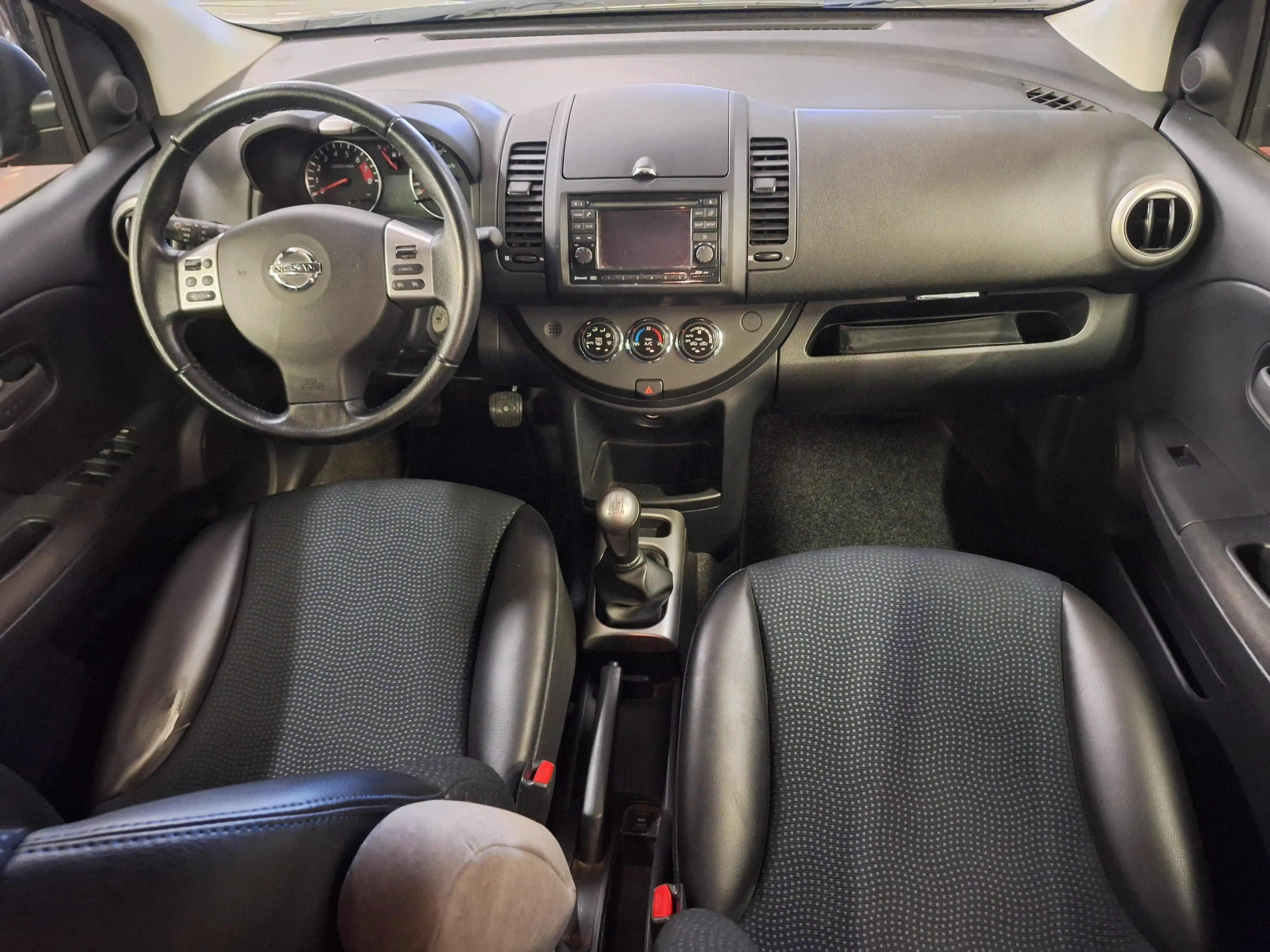 Nissan Note Note 1.4i Acenta+Launch Pack — photo 10