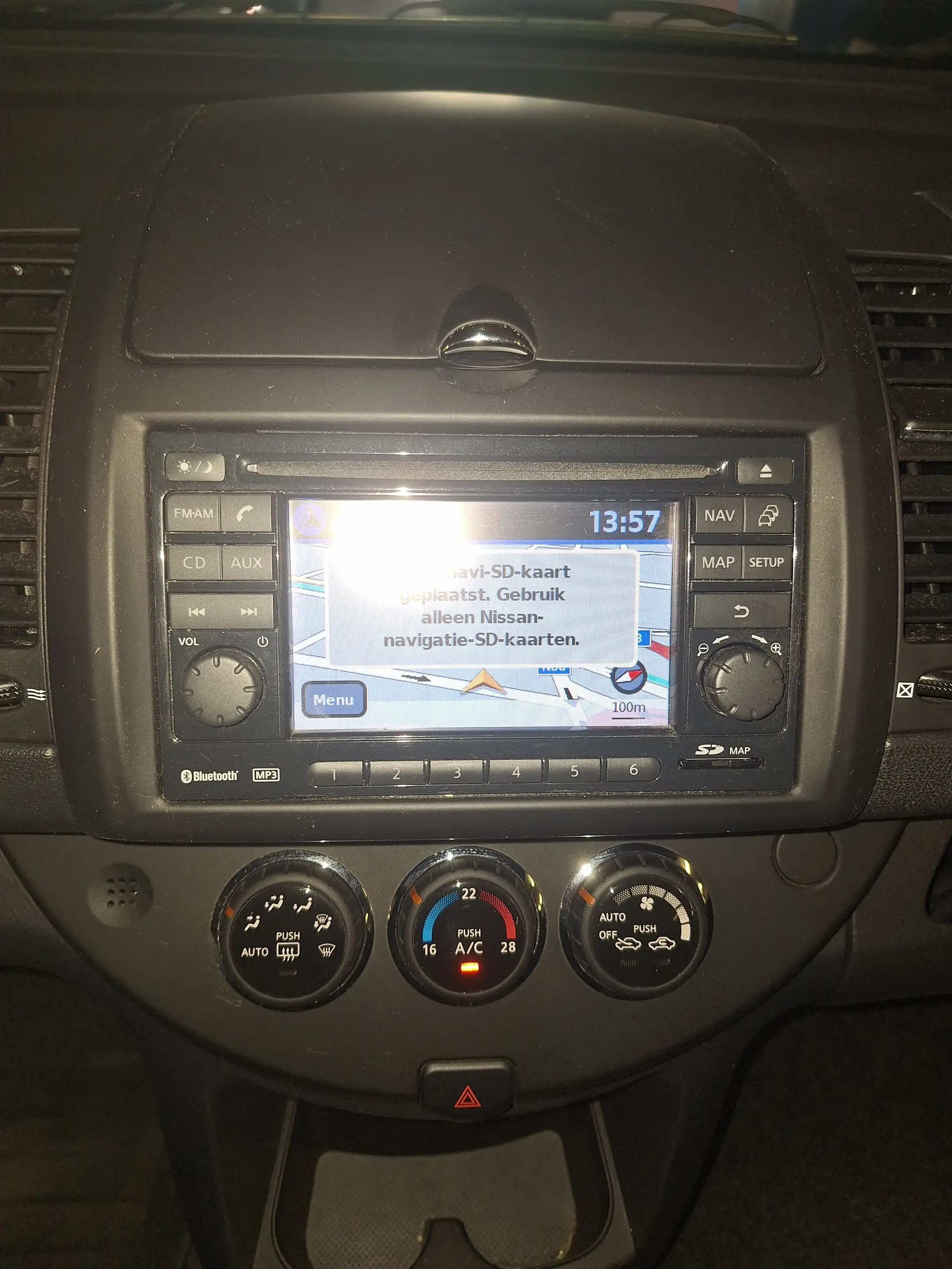 Nissan Note Note 1.4i Acenta+Launch Pack — photo 11