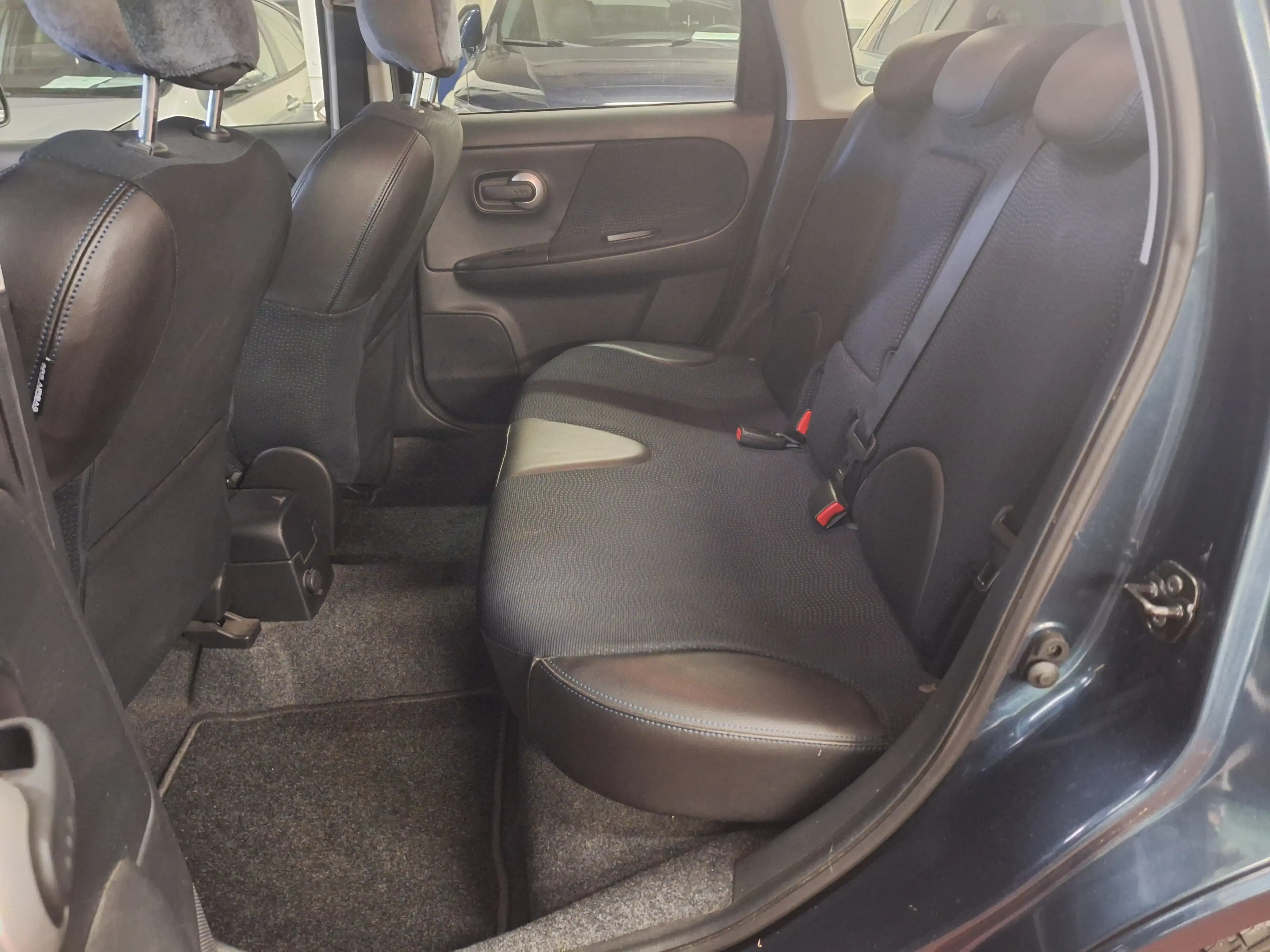 Nissan Note Note 1.4i Acenta+Launch Pack — photo 13